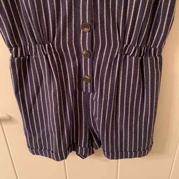 striped romper - Picture 3 of 4